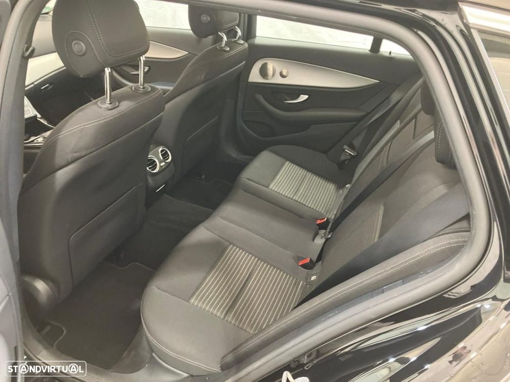 Mercedes-Benz E 300 de 4Matic 9G-TRONIC Avantgarde - 5