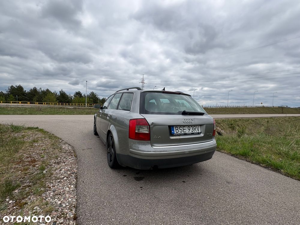 Audi A4 Avant - 6