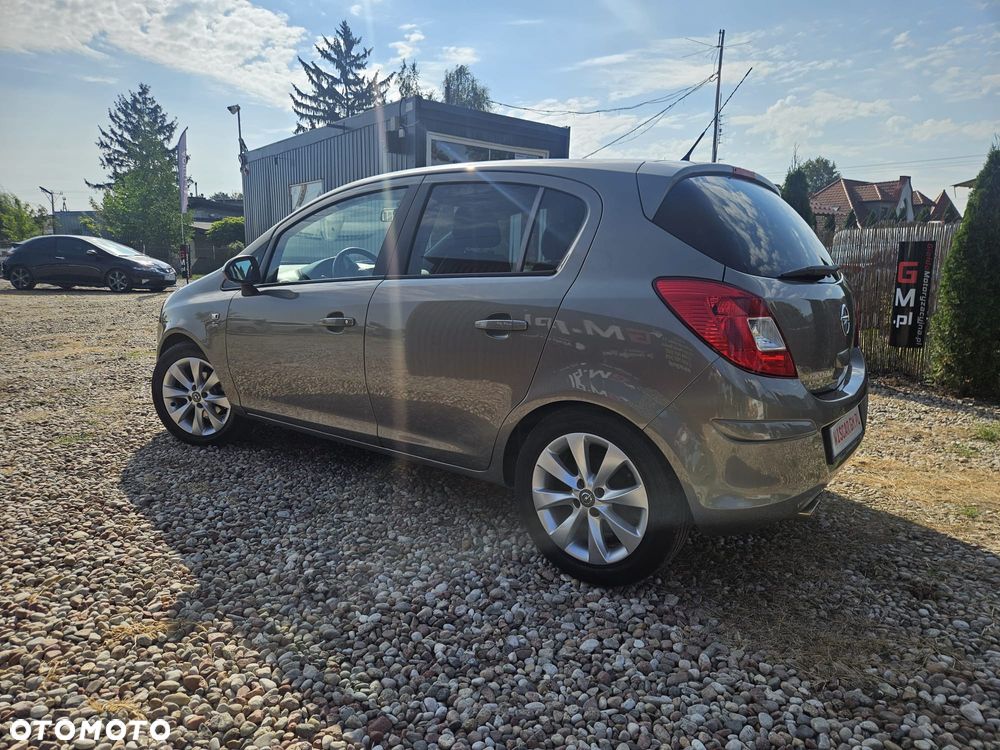 Opel Corsa 1.4 16V 150 Jahre - 6