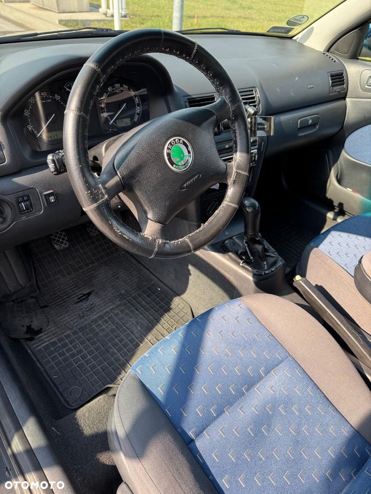 Skoda Octavia 2.0 Ambiente - 21