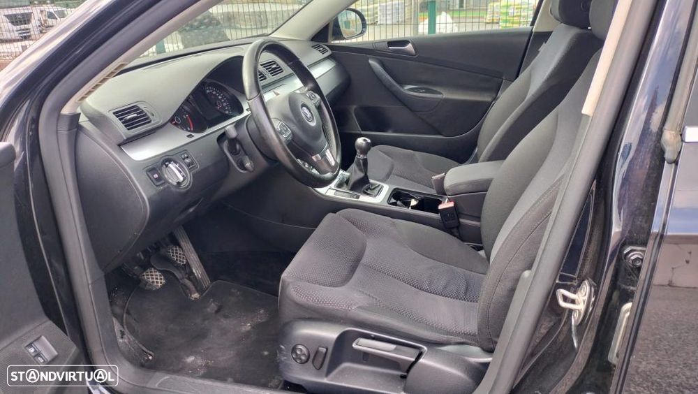 VW Passat 1.6 TDI BlueMotion - 6