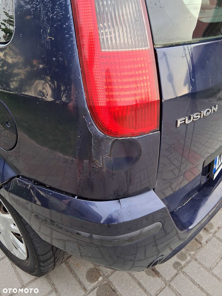 Ford Fusion - 7