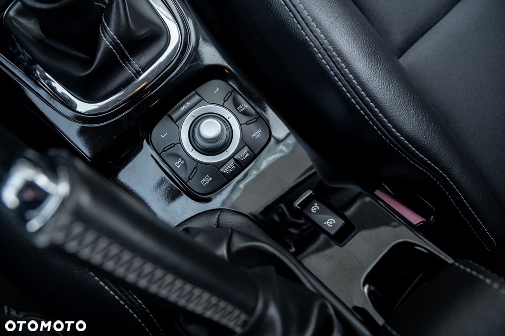 Renault Megane ENERGY TCe 115 Start & Stop Bose Edition - 35