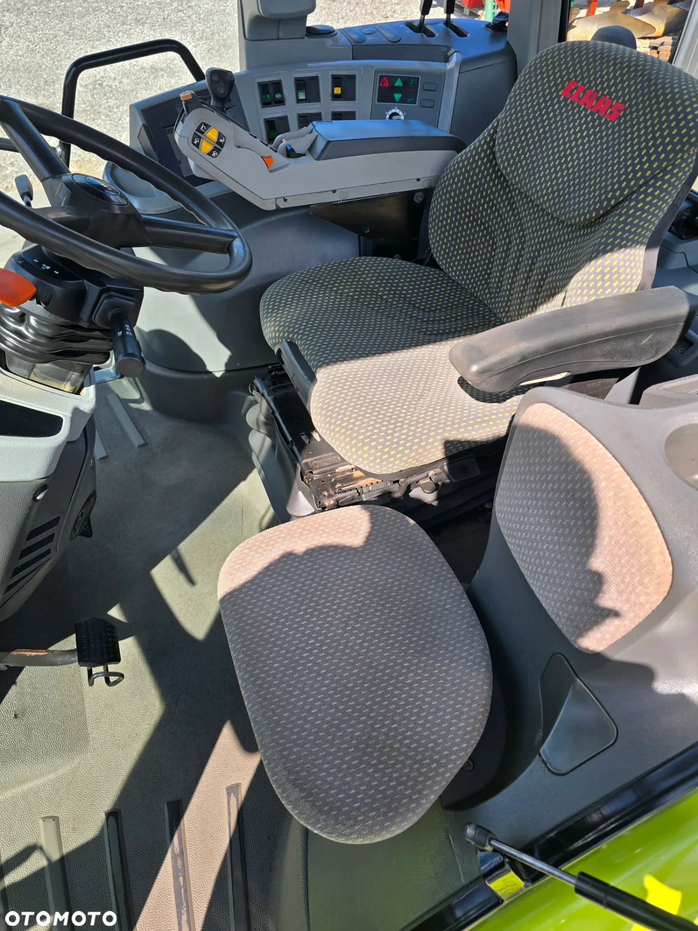 Claas Arion 640 Cebis - 11