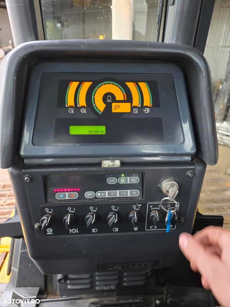 Komatsu D61 - PX15  buldozer lama 6 pozitii - 4