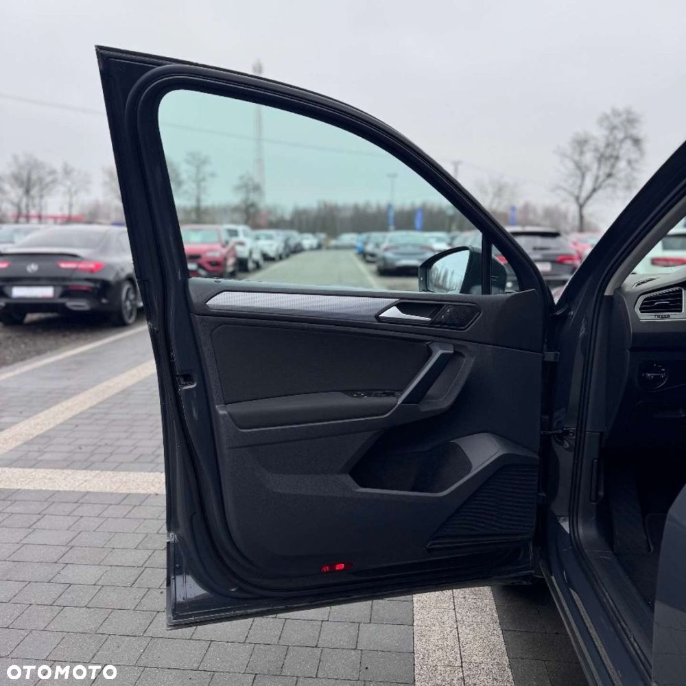 Volkswagen Tiguan - 17