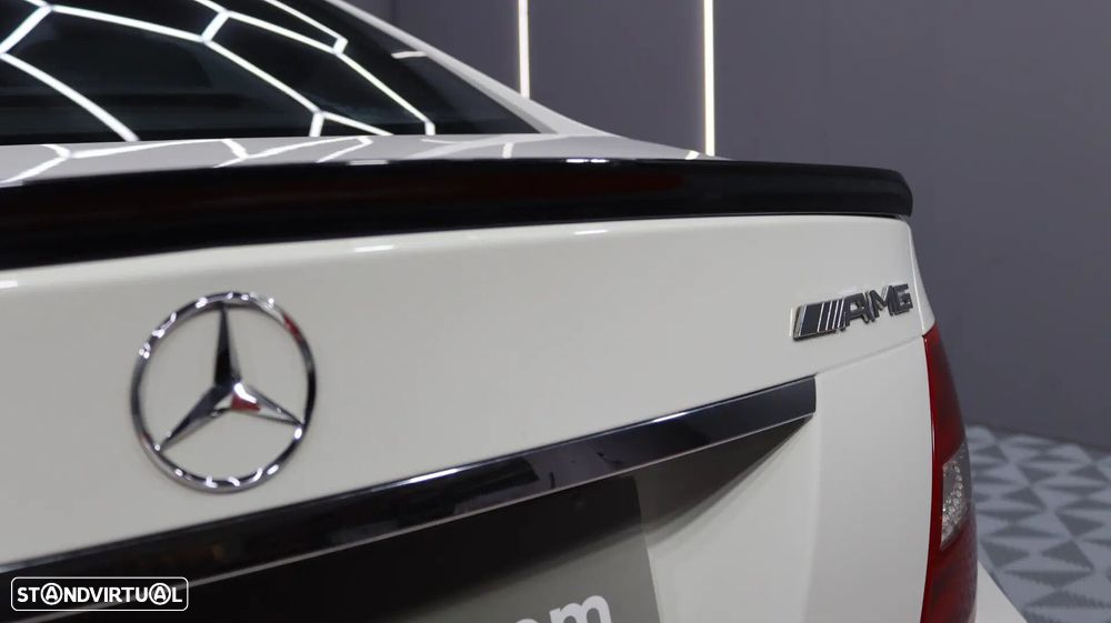 Mercedes-Benz C 250 CDI BE - 11