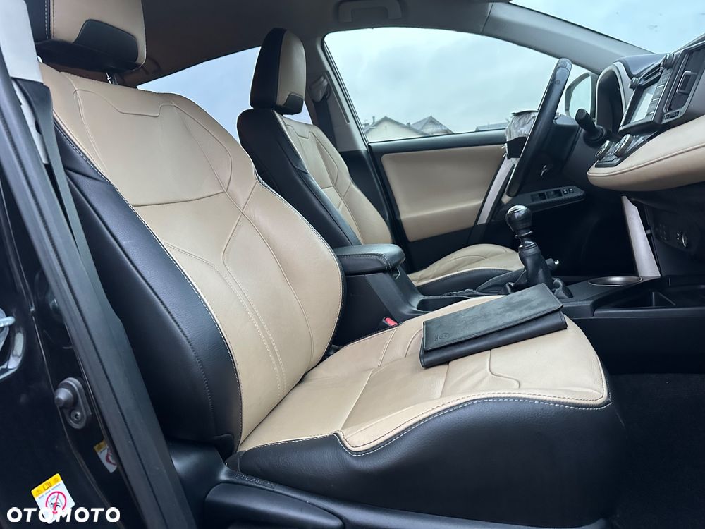 Toyota RAV4 2.2 D-4D 4x4 Edition S - 17