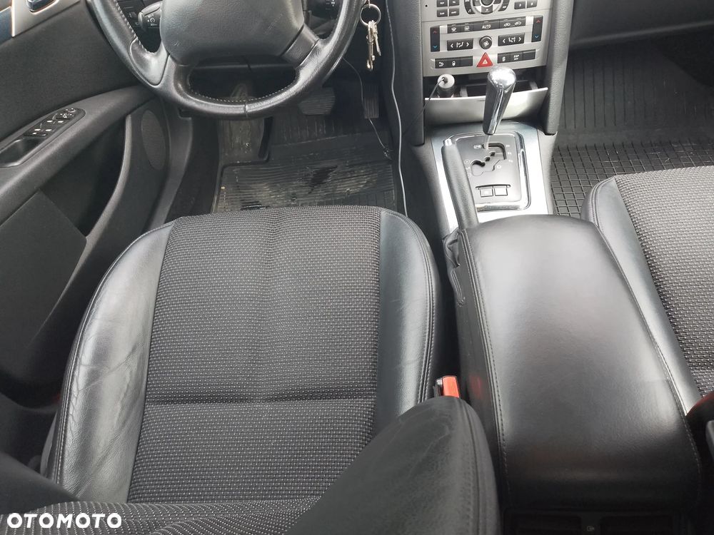 Peugeot 407 - 4
