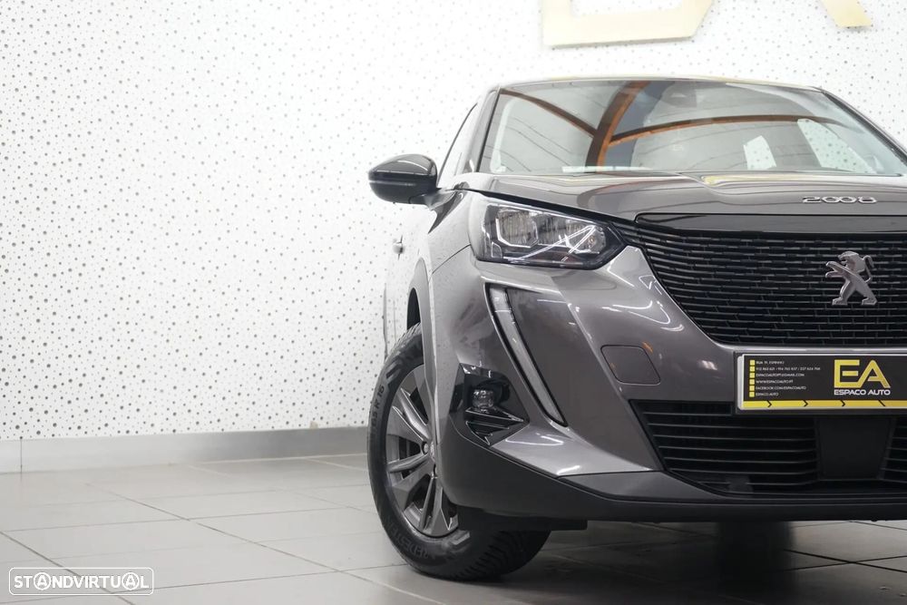 Peugeot 2008 1.2 PureTech Allure - 38