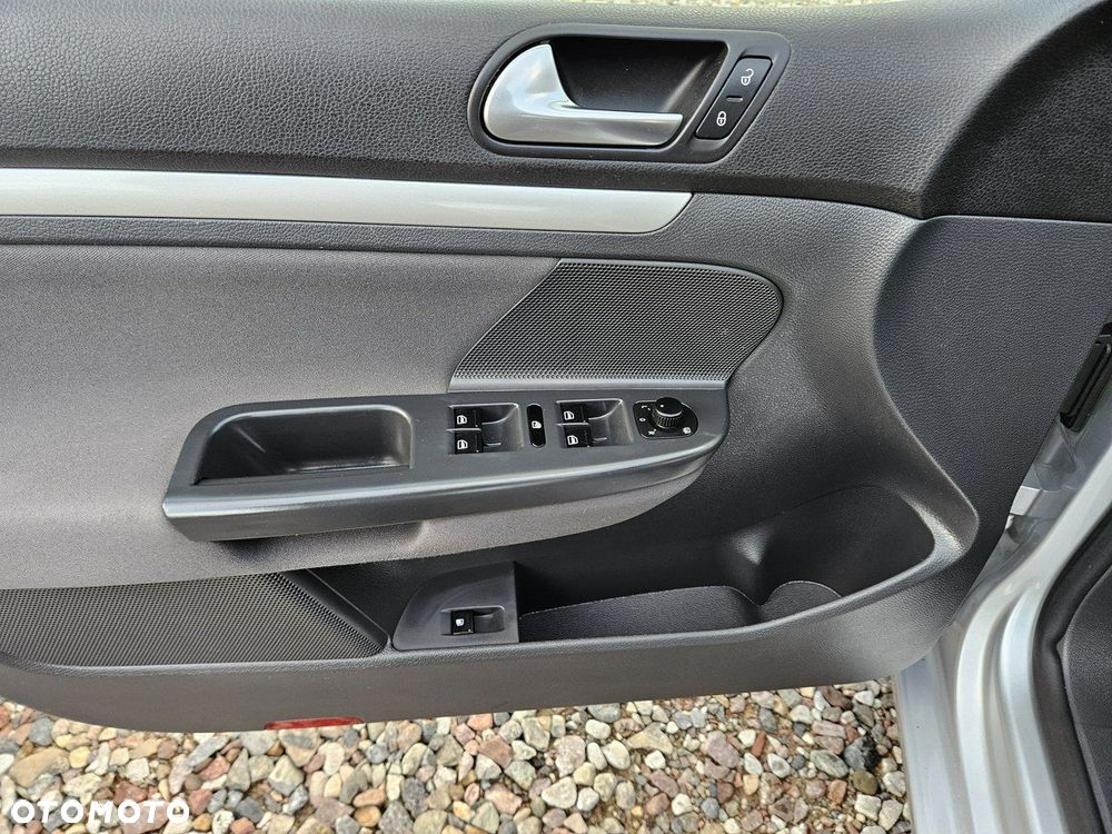 Volkswagen Golf 1.9 TDI United - 13