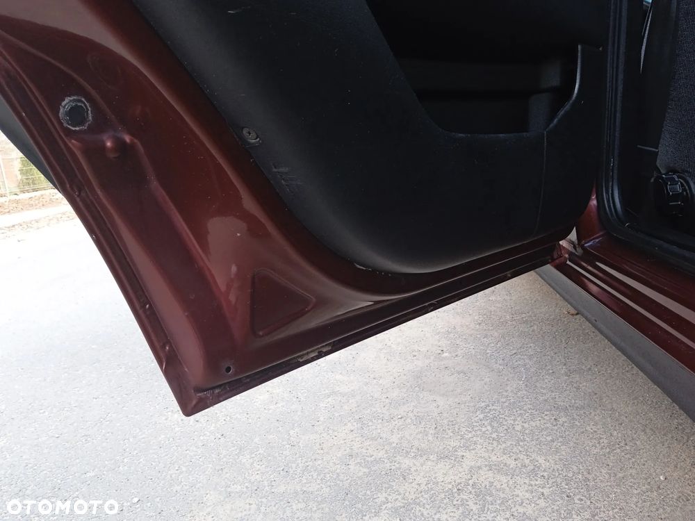 Volkswagen Passat 2.0 GL - 25