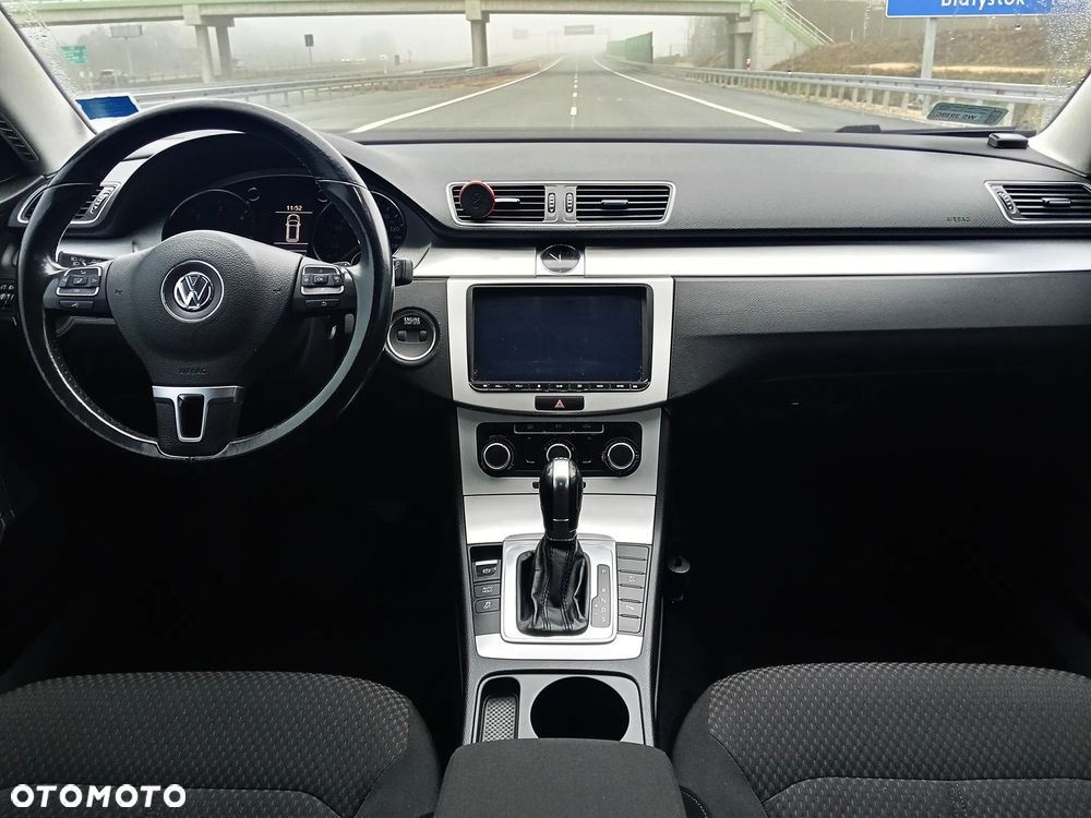 Volkswagen Passat 2.0 TDI Highline DSG - 12