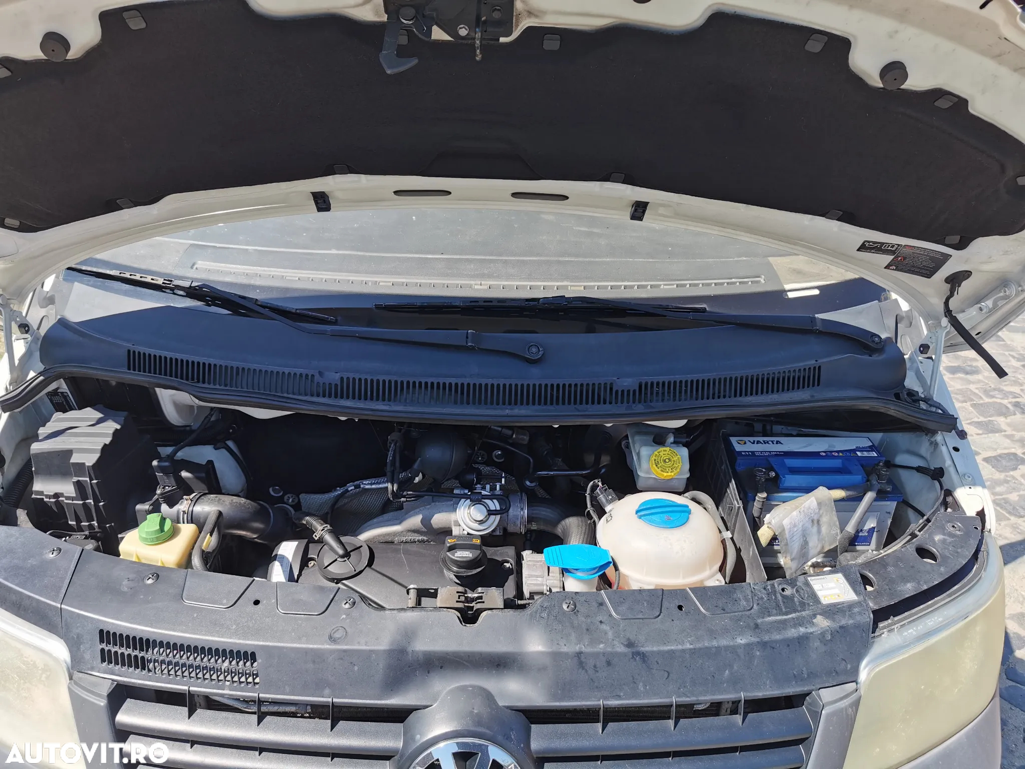 Volkswagen Transporter - 9