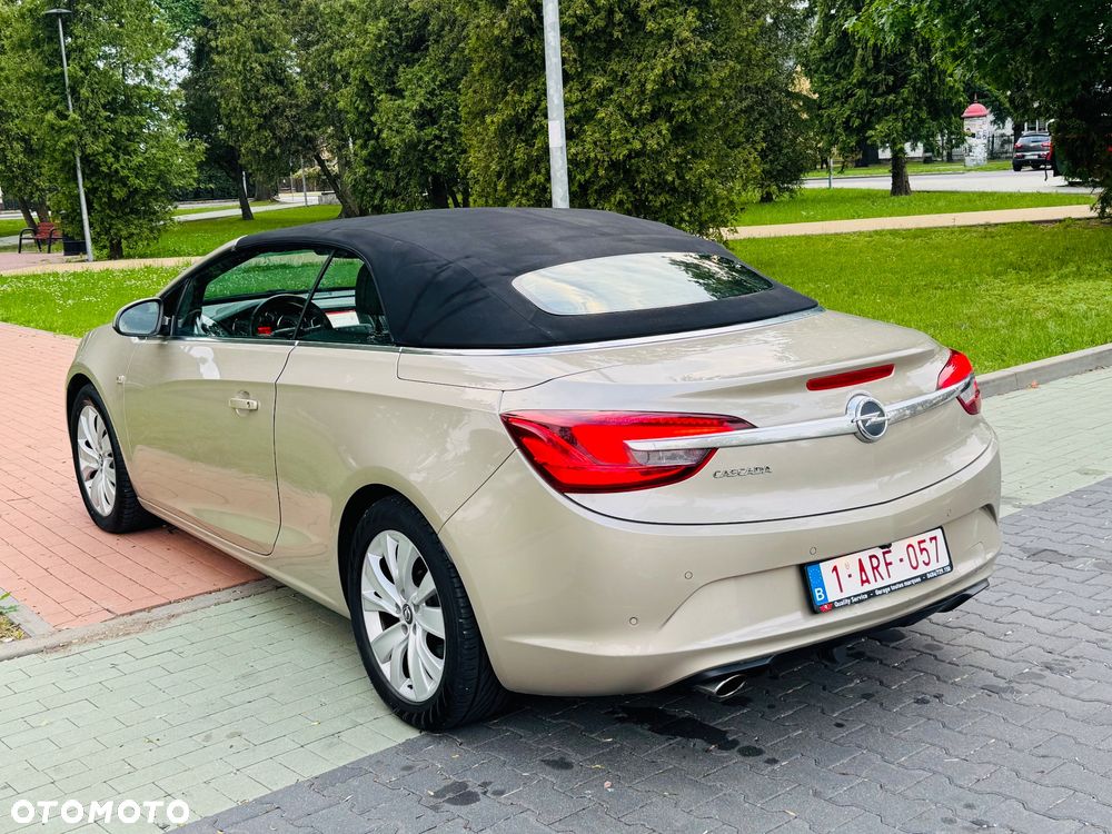 Opel Cascada 1.4 T Cosmo S&S - 24