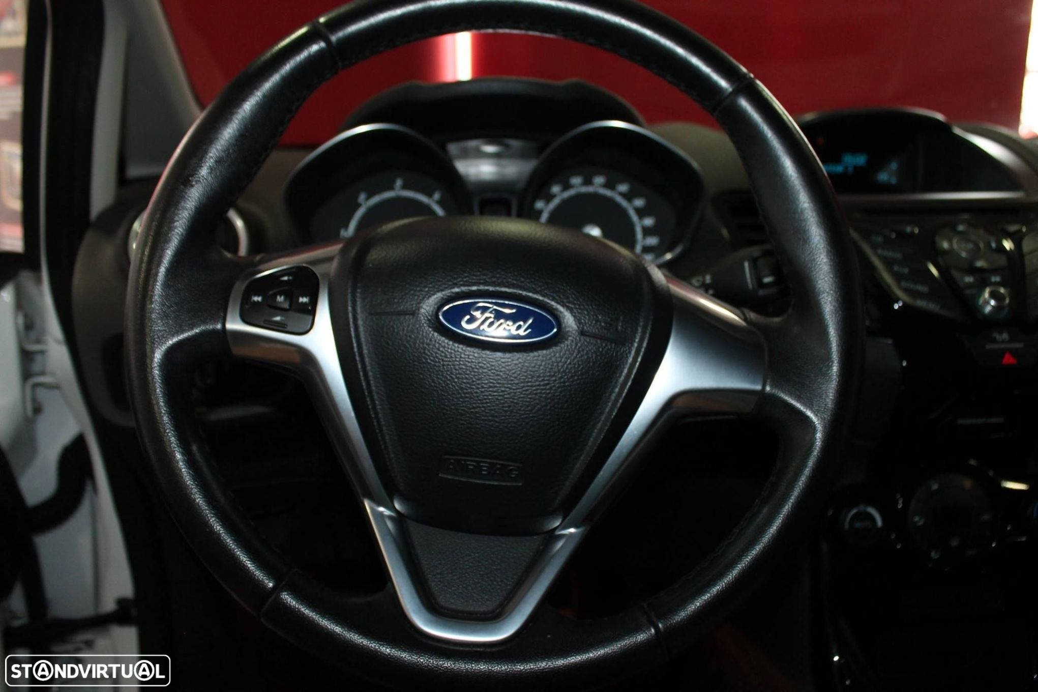 Ford Fiesta 1.5 TDCi Titanium - 8