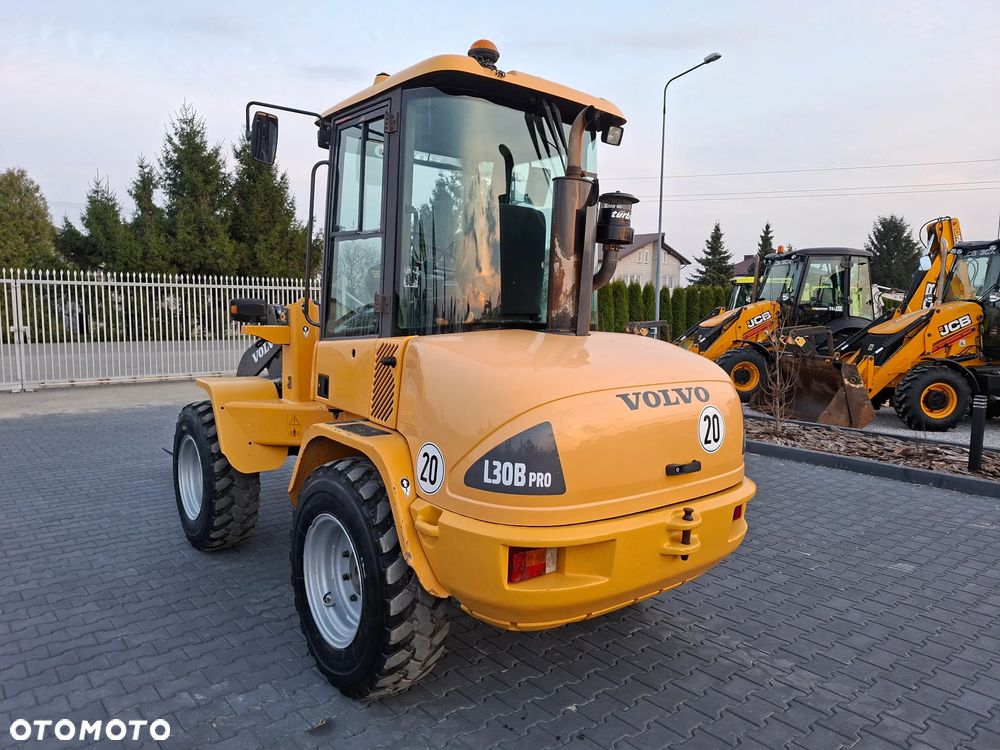 Volvo L30 PRO / Łyżka Otwierana +Widły / - 9
