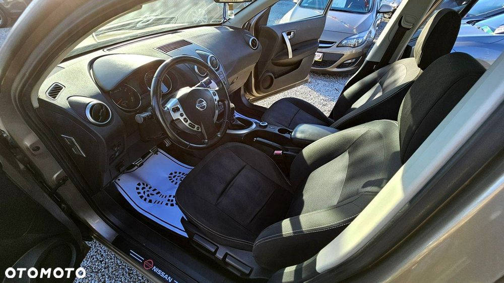 Nissan Qashqai+2 - 20