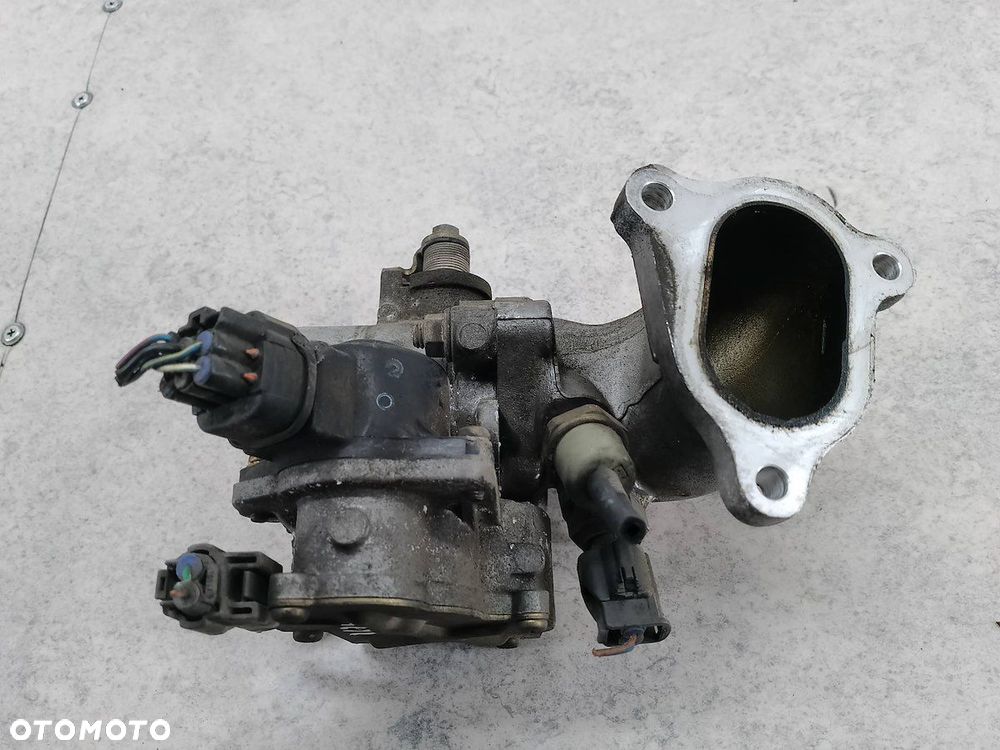 PRZEPUSTNICA TOYOTA COROLLA VERSO I 89672-21020 2.0 D-4D - 4