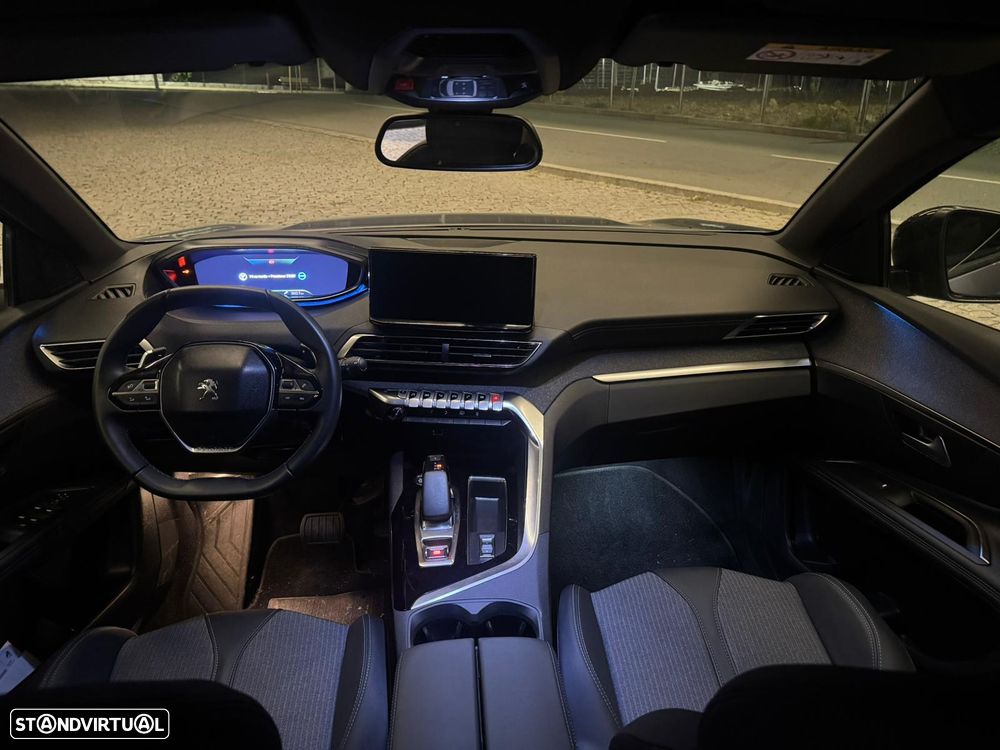 Peugeot 3008 225 e-EAT8 Allure - 6
