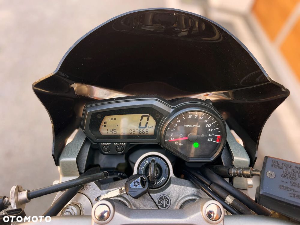 Yamaha FZ - 8