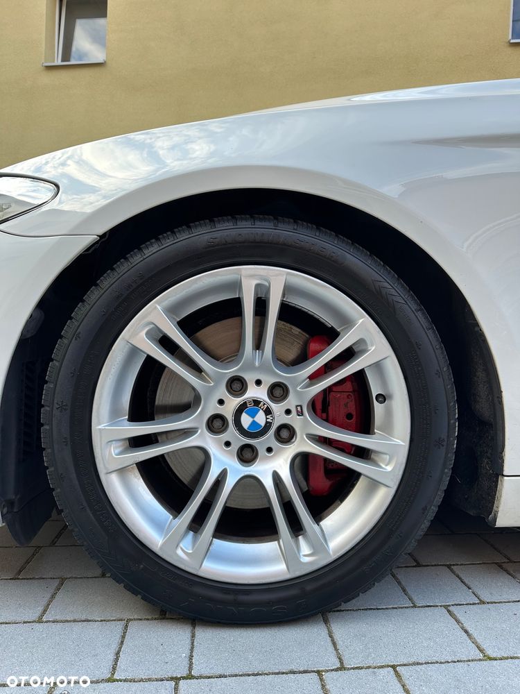 BMW Seria 5 525d - 10