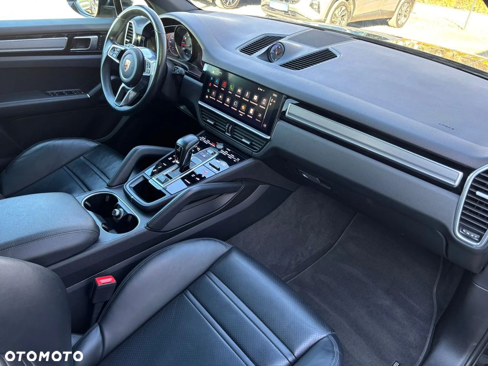 Porsche Cayenne Platinum Edition - 16