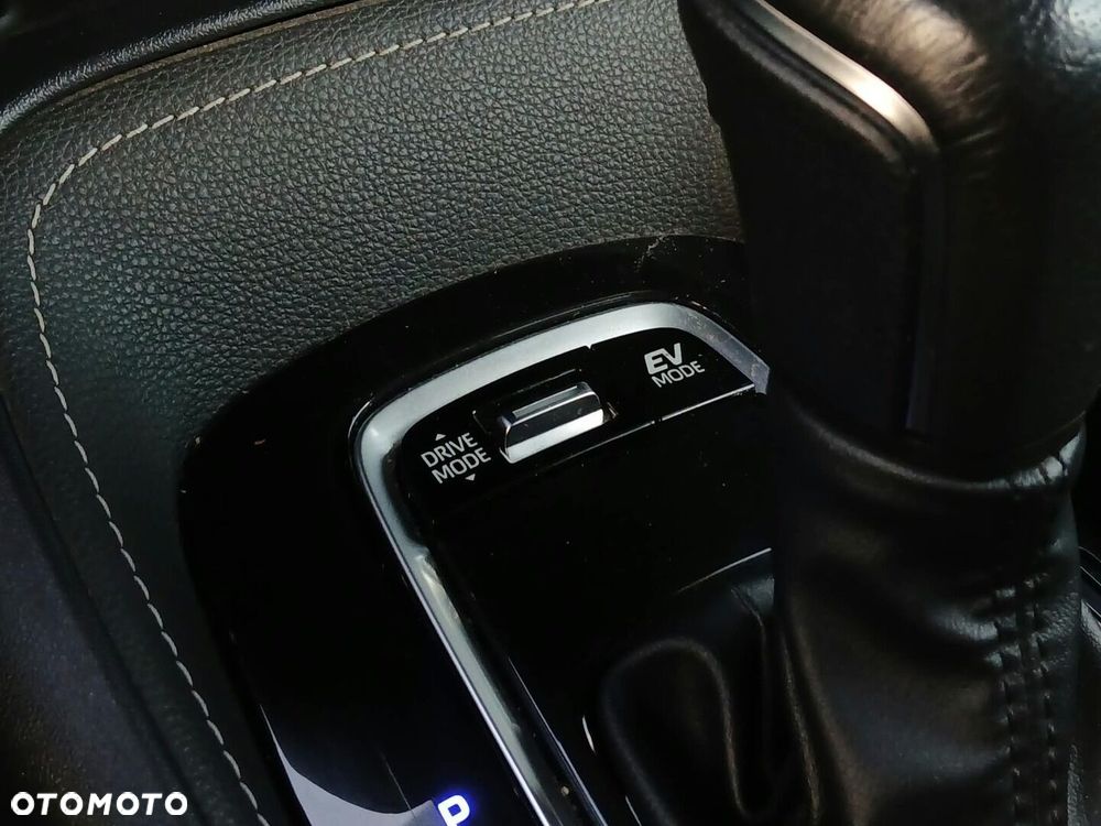 Toyota Corolla 1.8 Hybrid Style - 31