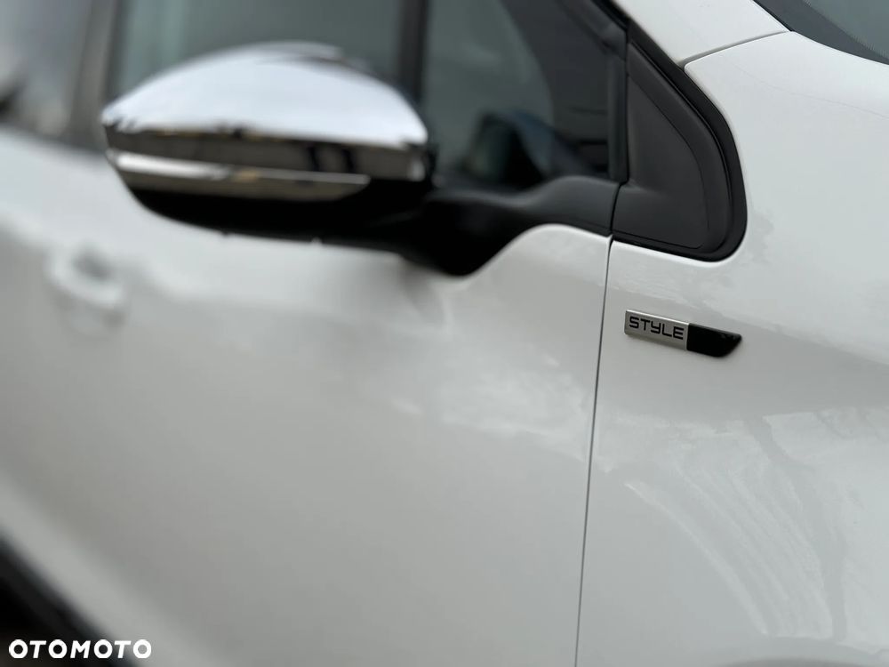 Peugeot 2008 1.6 BlueHDi Style - 16