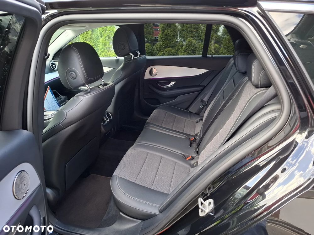 Mercedes-Benz Klasa E 300 de 9G-TRONIC Avantgarde - 17