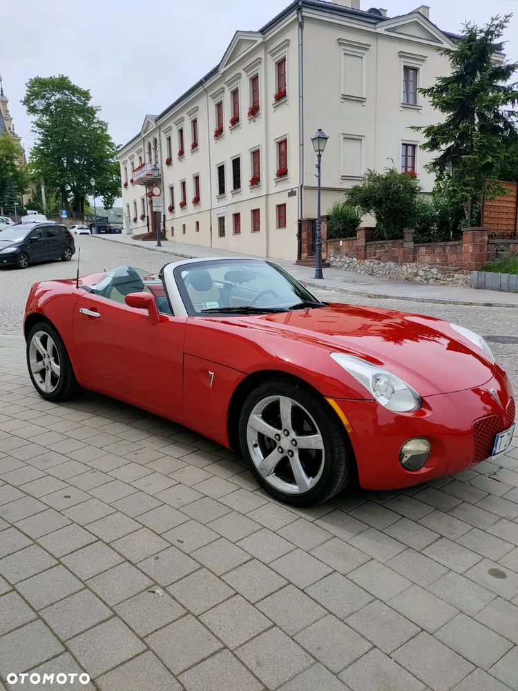 Pontiac Solstice - 1