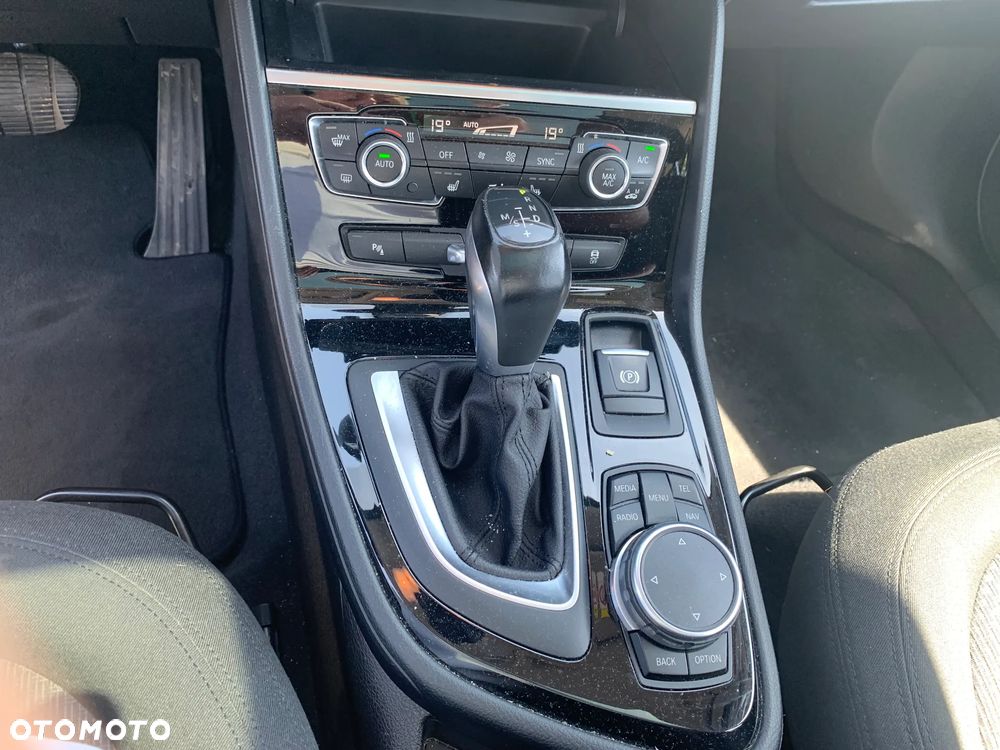 BMW Seria 2 220d Advantage - 3