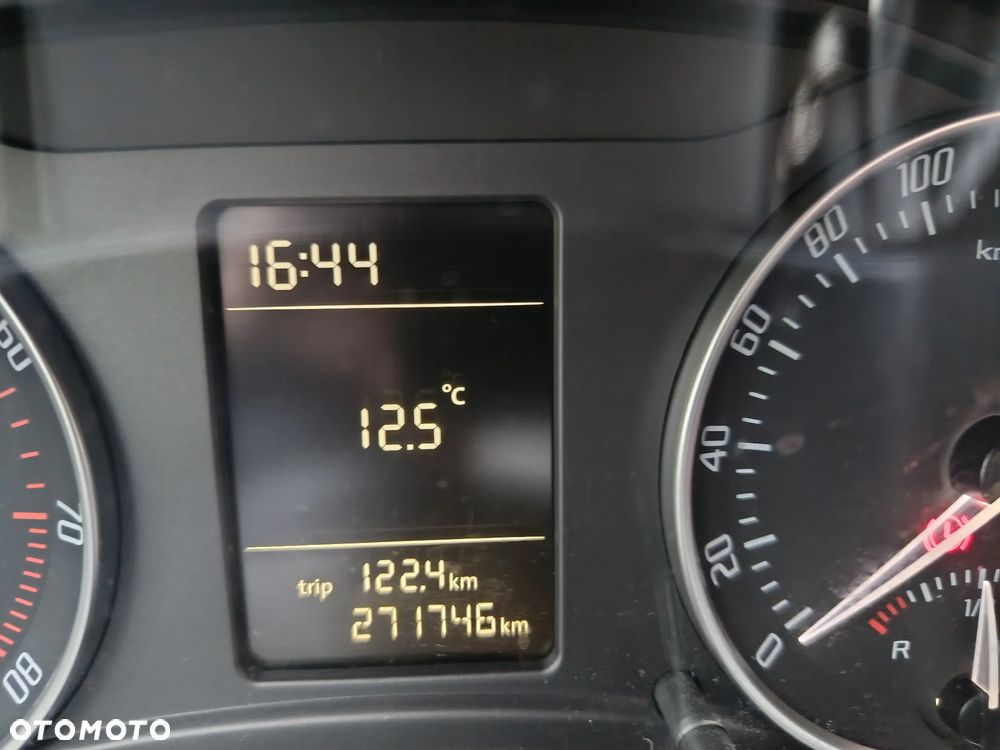 Skoda Octavia 1.6 Family - 11