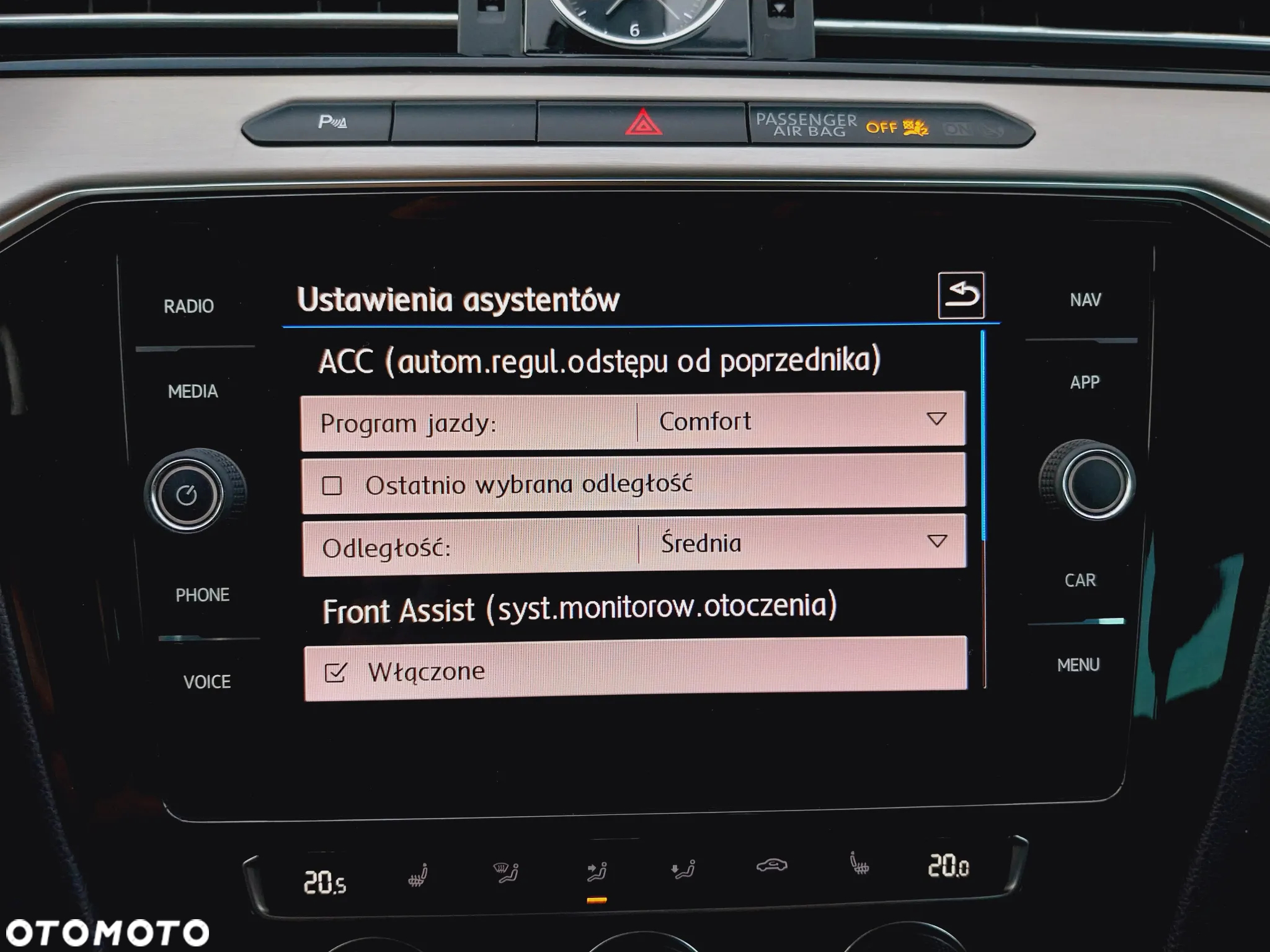 Volkswagen Passat Variant 2.0 TDI DSG (BlueMotion Technology) Highline - 26