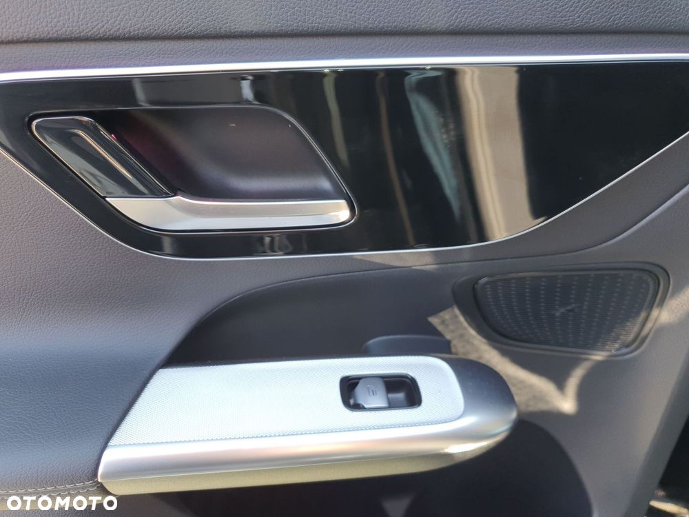 Mercedes-Benz GLC 200 d mHEV 4-Matic Avantgarde - 25