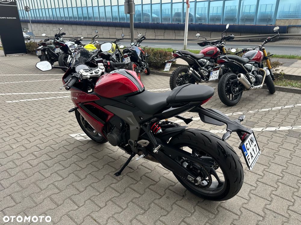 Triumph Daytona - 6