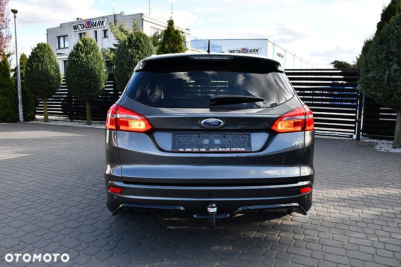 Ford Focus 1.5 EcoBlue Start-Stopp-System TITANIUM DESIGN - 30