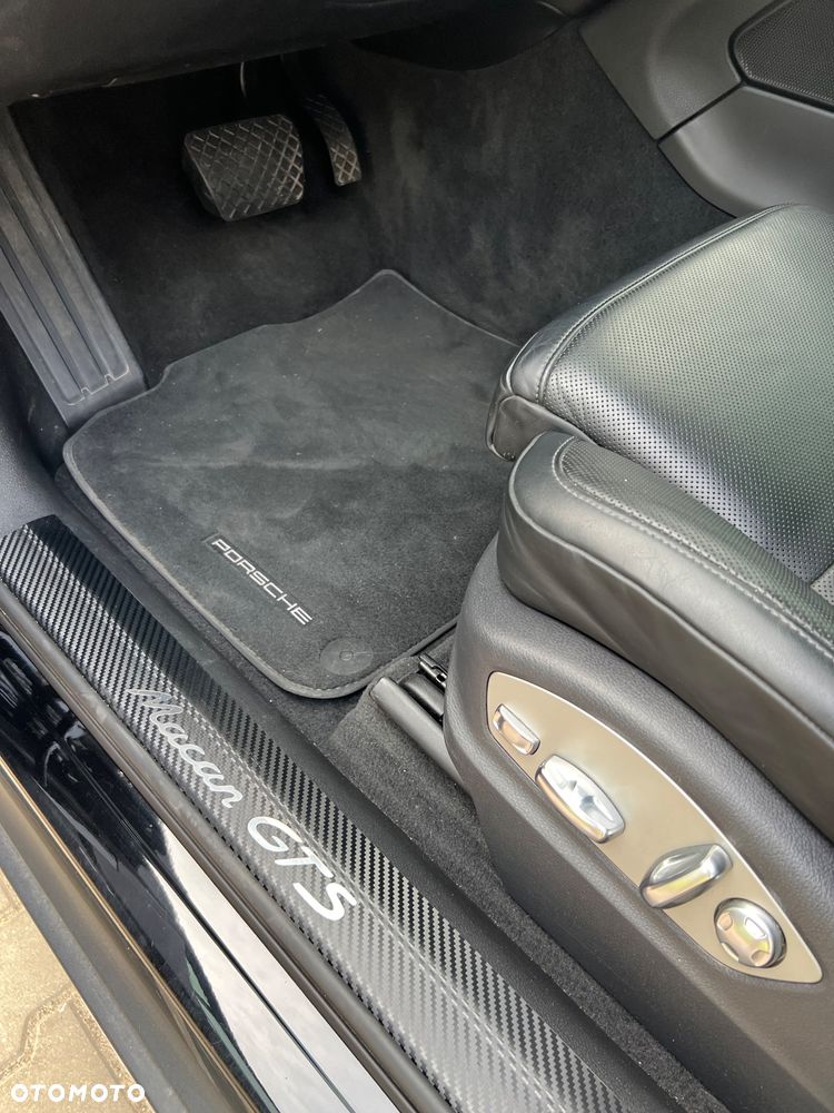 Porsche Macan GTS - 22