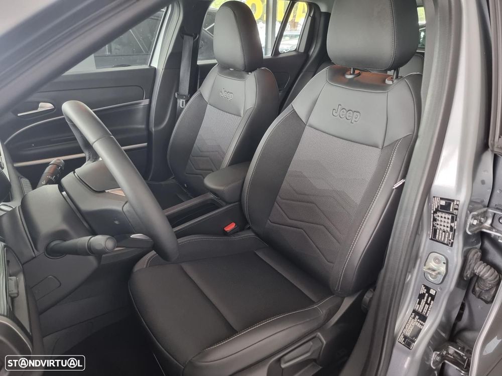 Jeep Avenger 1.2 GSE T3 Altitude - 14