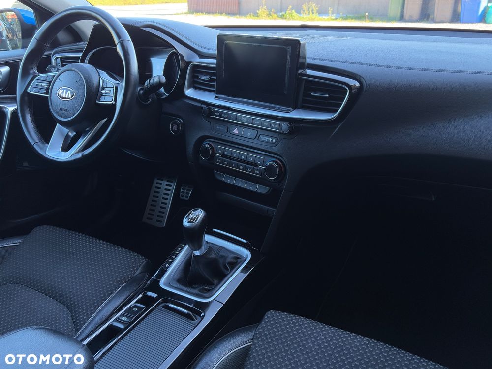 Kia Ceed 1.4 T-GDI OPF Platinum Edition - 29