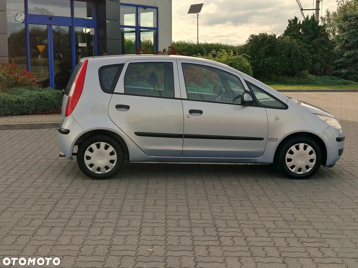 Mitsubishi Colt - 24