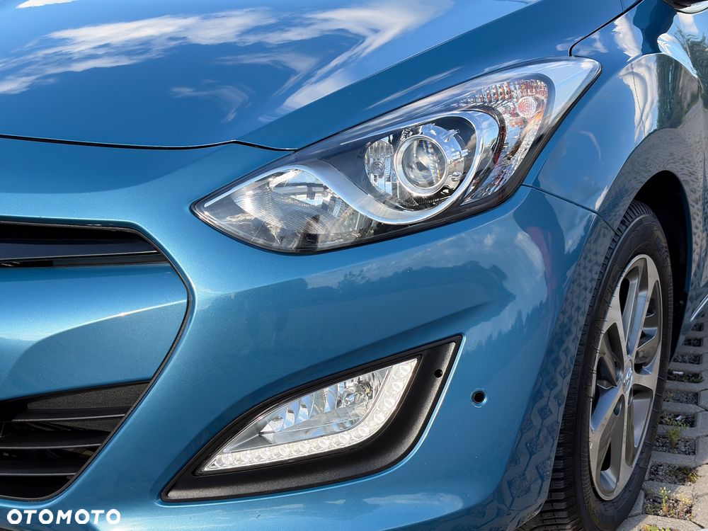 Hyundai i30 blue 1.6 CRDi DCT Style - 14