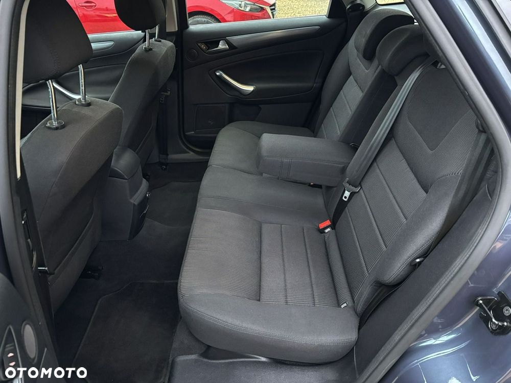 Ford Mondeo - 21