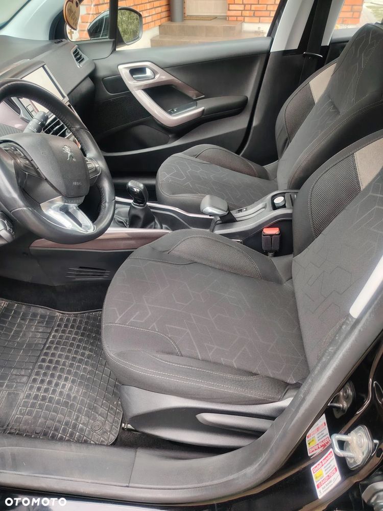 Peugeot 2008 e-HDi FAP 92 STOP & START Style - 13