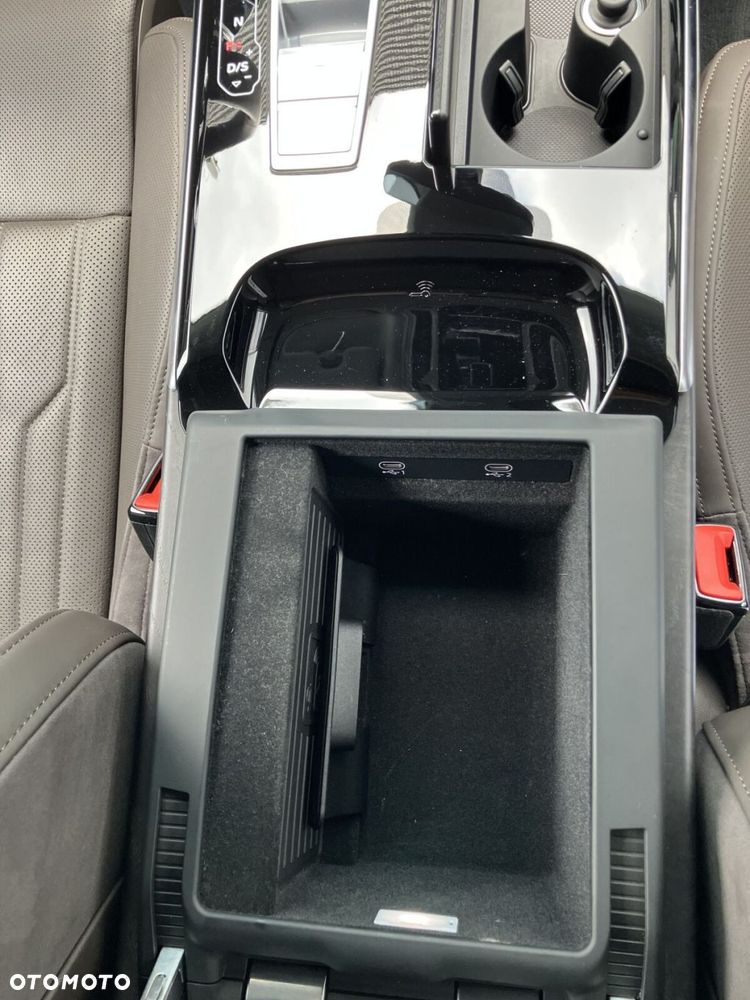 Audi A8 - 21