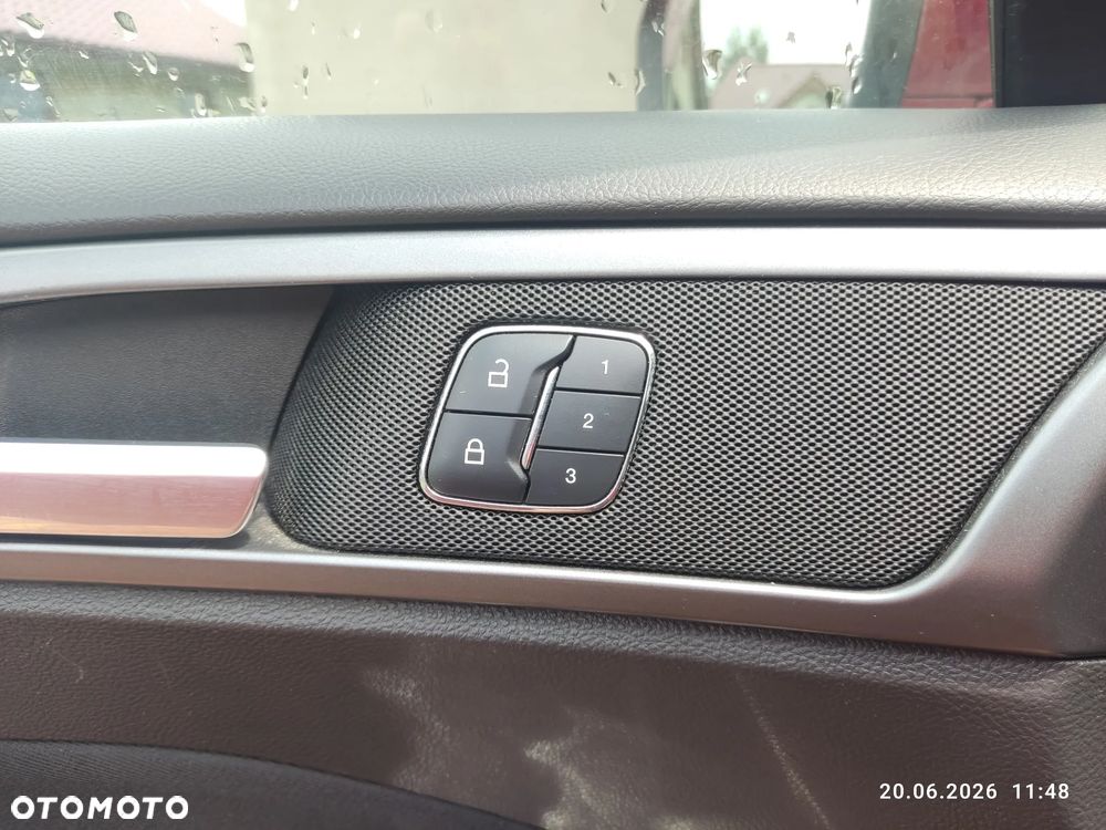 Ford Mondeo - 28