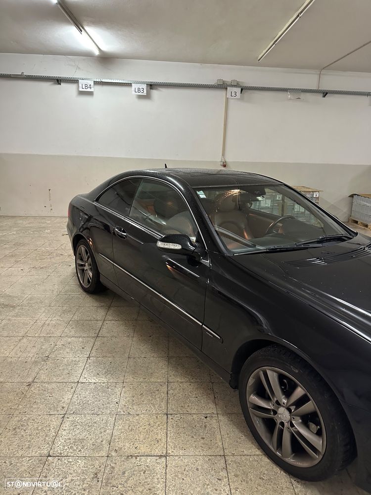 Mercedes-Benz CLK 220 CDi Avantgarde Aut. - 2