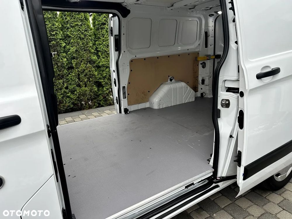 Ford TRANSIT CUSTOM L2H1 LONG - 16
