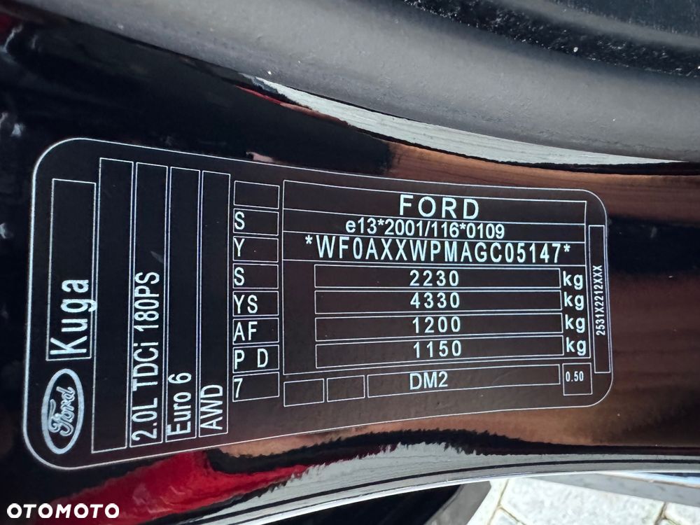 Ford Kuga 2.0 TDCi 4x4 ST-Line - 36