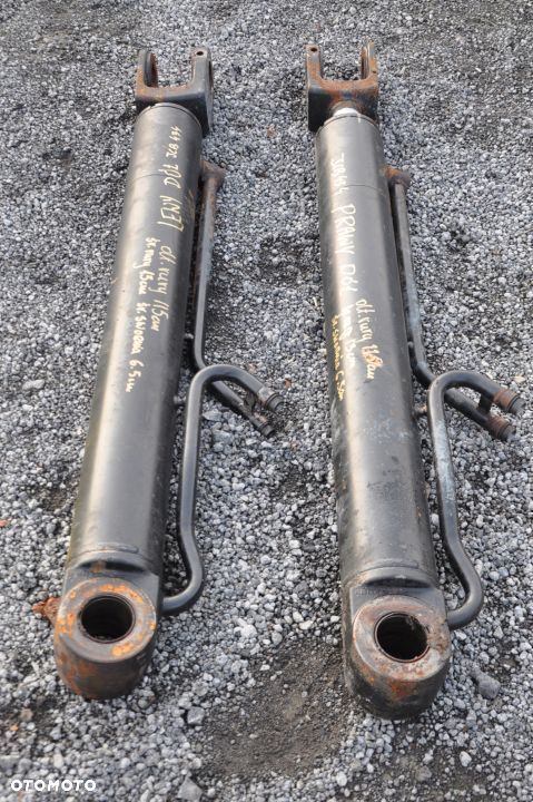 SIŁOWNIK DOLNY P/L JCB 434 DŁ. 116 CM - 3